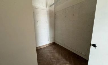 Local en Venta en Zona Sur (Torre Vetro) en Monterrey, Nuevo León