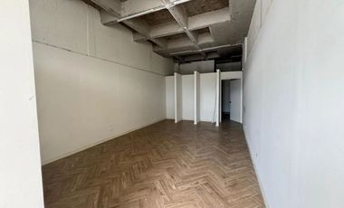 Local en Venta en Zona Sur (Torre Vetro) en Monterrey, Nuevo León