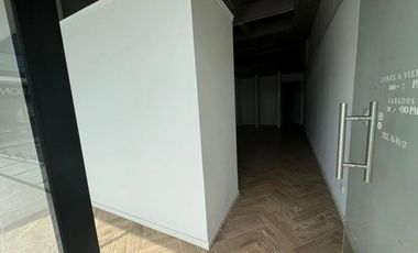 Local en Venta en Zona Sur (Torre Vetro) en Monterrey, Nuevo León