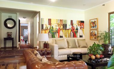 Venta Gran casa en Manquehue Oriente 6 dorm.
