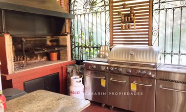 Venta Gran casa en Manquehue Oriente 6 dorm.