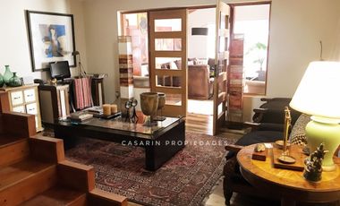 Venta Gran casa en Manquehue Oriente 6 dorm.