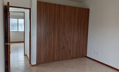 CASA A 2 MINS DEL HEB EL MIRADOR
