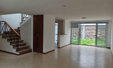 CASA A 2 MINS DEL HEB EL MIRADOR
