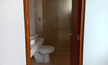 CASA A 2 MINS DEL HEB EL MIRADOR