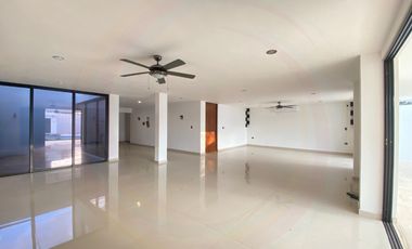 Casa en venta | Amplios espacios | 870m2 Terreno | Dentro de la ciudad