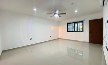 Casa en venta | Amplios espacios | 870m2 Terreno | Dentro de la ciudad