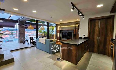 EN VENTA - ESPECTACULAR LOFT, CON AMPLIA TERRAZA, INCREÍBLE DECORACIÓN Y DISEÑO