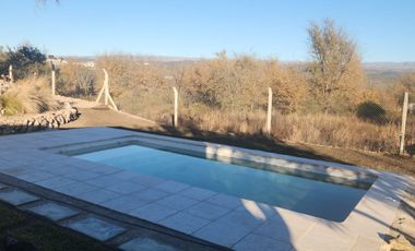 VENTA CASA EN EL CORAZON DE LAS SIERRAS