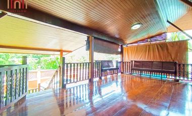Urgent sale! Amphawa riverside house, side by canal, front by Suan Luang Road, near tourist attractions, suitable for living or homestay