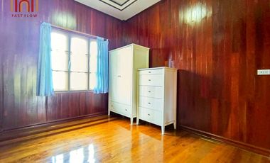 Urgent sale! Amphawa riverside house, side by canal, front by Suan Luang Road, near tourist attractions, suitable for living or homestay