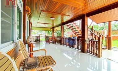Urgent sale! Amphawa riverside house, side by canal, front by Suan Luang Road, near tourist attractions, suitable for living or homestay