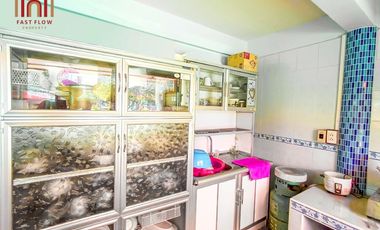 Urgent sale! Amphawa riverside house, side by canal, front by Suan Luang Road, near tourist attractions, suitable for living or homestay