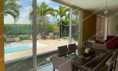se vende casa de 2 plantas