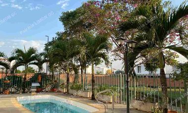 se vende casa de 2 plantas