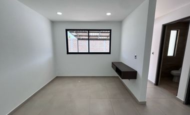 Casa en venta en Parque Real, Cuautlancingo – 3 recámaras, cochera doble y casa club