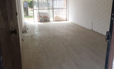 Venta Departamento Exelente estado estacionamienot 74 mtros de patio