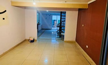 Venta casa solida dos pisos cuatro habitaciones Arica
