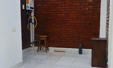 Venta casa solida dos pisos cuatro habitaciones Arica