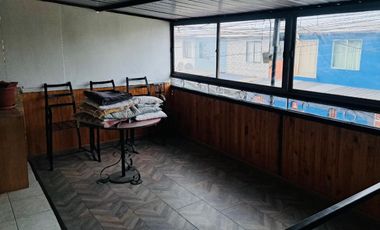 Venta casa solida dos pisos cuatro habitaciones Arica