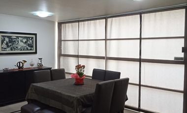 CON 3 ESTACIONAMIENTOS AMPLIO DEPARTAMENTO