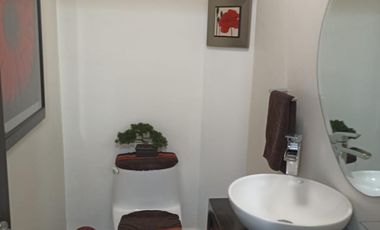 CON 3 ESTACIONAMIENTOS AMPLIO DEPARTAMENTO