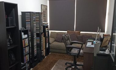 CON 3 ESTACIONAMIENTOS AMPLIO DEPARTAMENTO