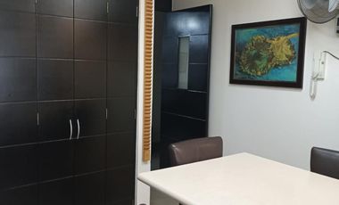 CON 3 ESTACIONAMIENTOS AMPLIO DEPARTAMENTO