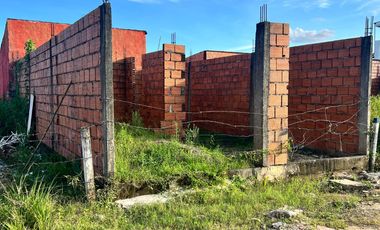 CASA LOTE EN VILLAVICENCIO EN OBRA NEGRA