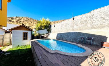 Casa con Piscina en Venta Ciudad de Los Valles