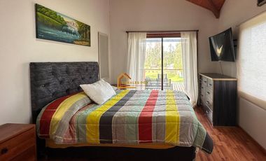 Parcela con dos casa en Condominio Reserva Cheillaco, comuna de Villarrica.