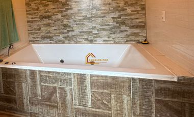 Parcela con dos casa en Condominio Reserva Cheillaco, comuna de Villarrica.