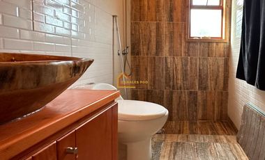 Parcela con dos casa en Condominio Reserva Cheillaco, comuna de Villarrica.