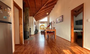 Parcela con dos casa en Condominio Reserva Cheillaco, comuna de Villarrica.