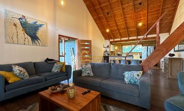 Parcela con dos casa en Condominio Reserva Cheillaco, comuna de Villarrica.