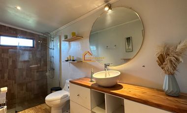 Parcela con dos casa en Condominio Reserva Cheillaco, comuna de Villarrica.