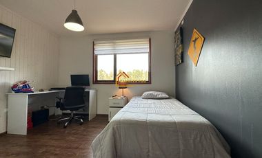 Parcela con dos casa en Condominio Reserva Cheillaco, comuna de Villarrica.