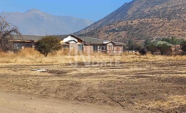 GRAN CASA EN ENTORNO CAMPESTRE EN CODOMINIO DE LAMPA