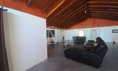 GRAN CASA EN ENTORNO CAMPESTRE EN CODOMINIO DE LAMPA