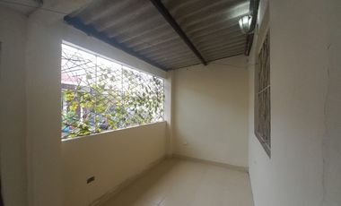 VENDO CASA DOS PLANTAS URB. VICTORIA DEL RIO