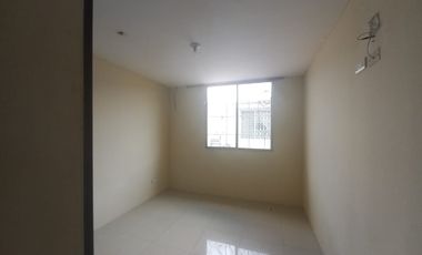 VENDO CASA DOS PLANTAS URB. VICTORIA DEL RIO