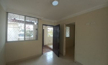 VENDO CASA DOS PLANTAS URB. VICTORIA DEL RIO