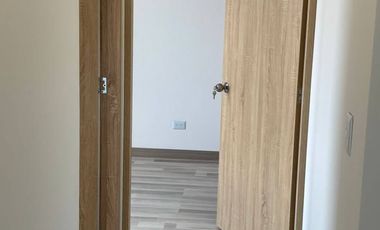 Te presentamos un espectacular apartamento  63 metros listo para estrenar, ubicado en el exclusivo sector de El Campincito en Chía . Ideal para pareja