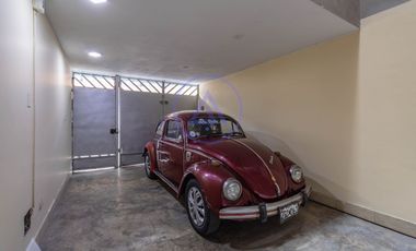 SE VENDE PEQUEÑO EDIFICIO PARA NEGOCIO Y/O VIVIENDA.