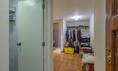 SE VENDE PEQUEÑO EDIFICIO PARA NEGOCIO Y/O VIVIENDA.