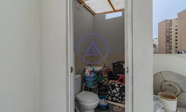 SE VENDE PEQUEÑO EDIFICIO PARA NEGOCIO Y/O VIVIENDA.