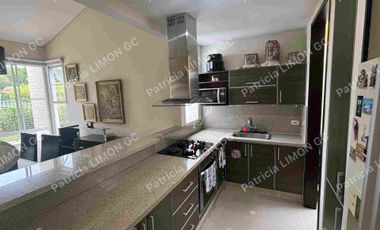 se vende casa de un piso