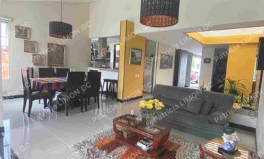 se vende casa de un piso