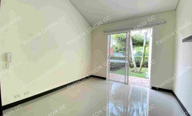 se vende casa de un piso