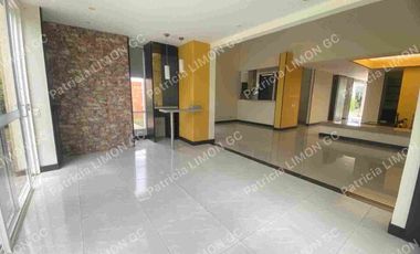 se vende casa de un piso